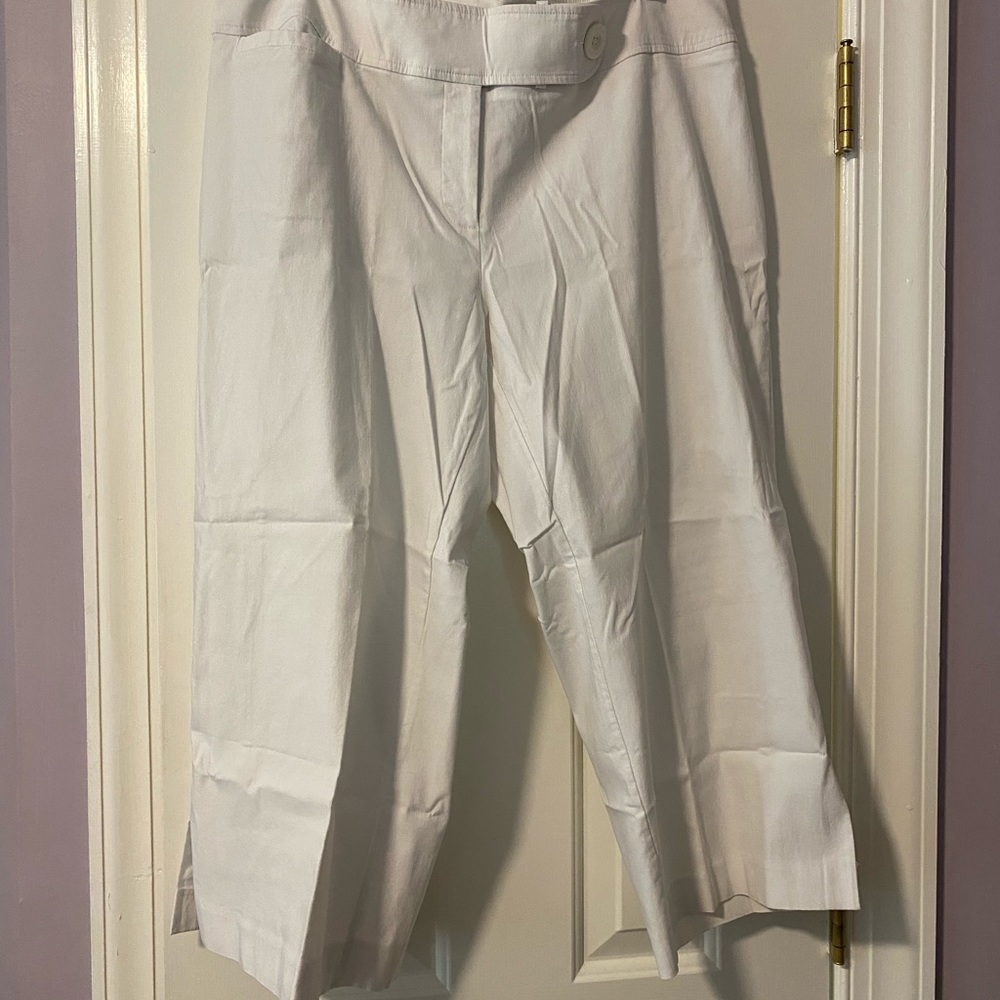 Lane Bryant white capris